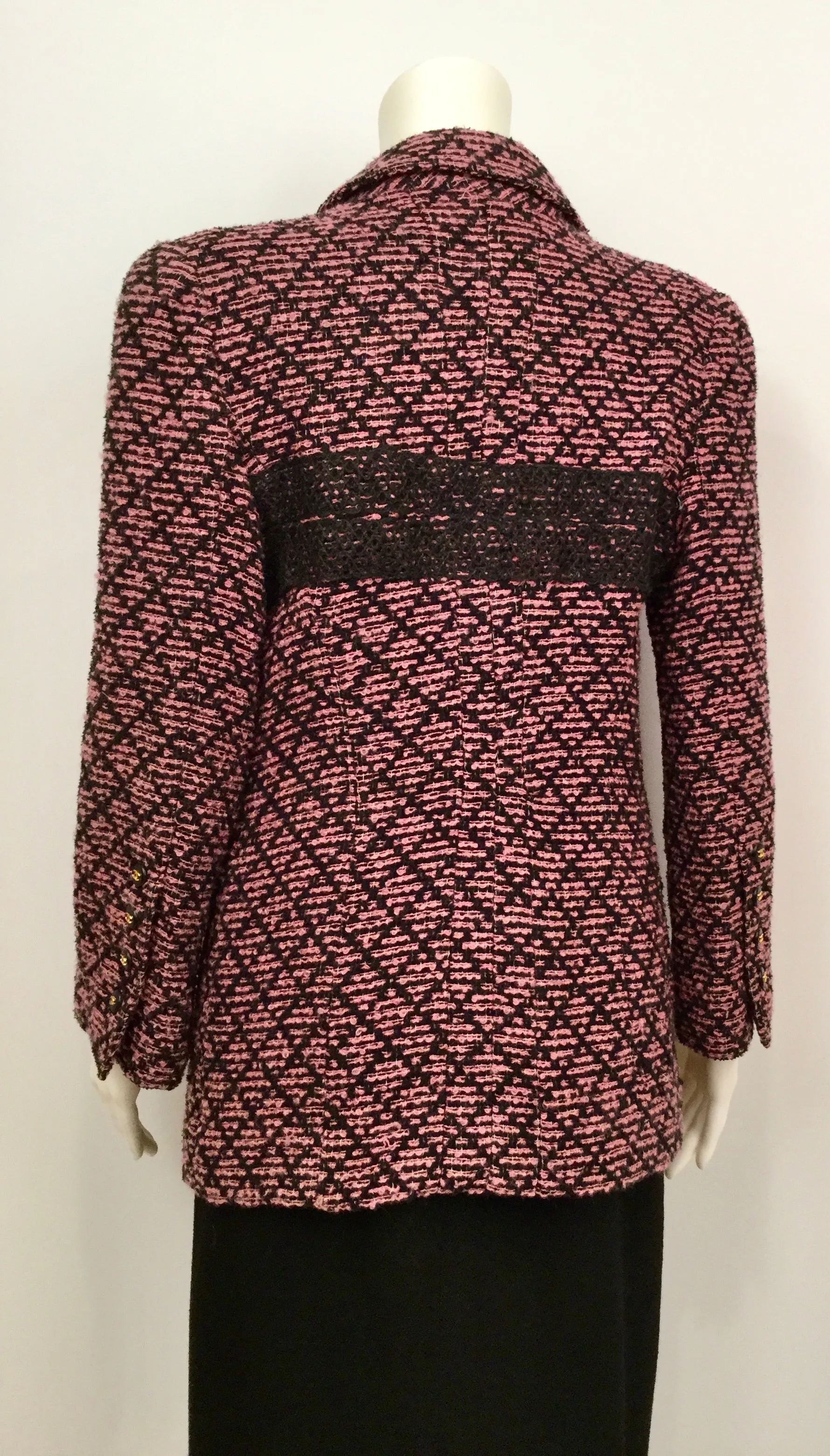 95P, 1995 Spring Vintage Chanel Pink Black Boucle Wool Tweed Dress Jacket Blazer US 6