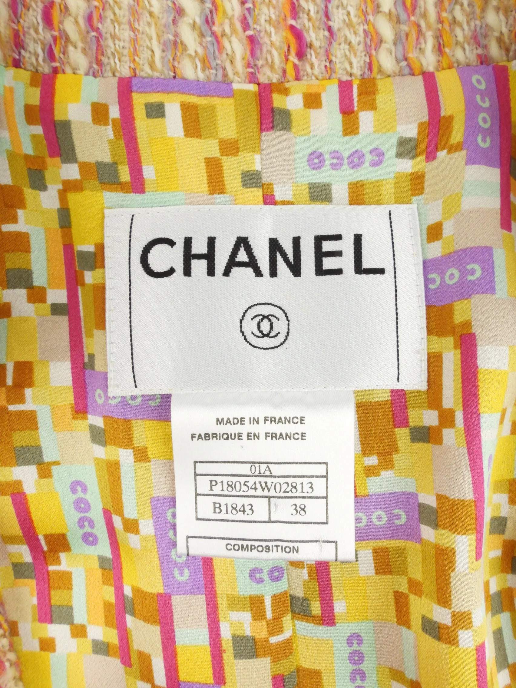 Chanel 01A Multicolor Wool Tweed Cropped Belted Jacket - 38