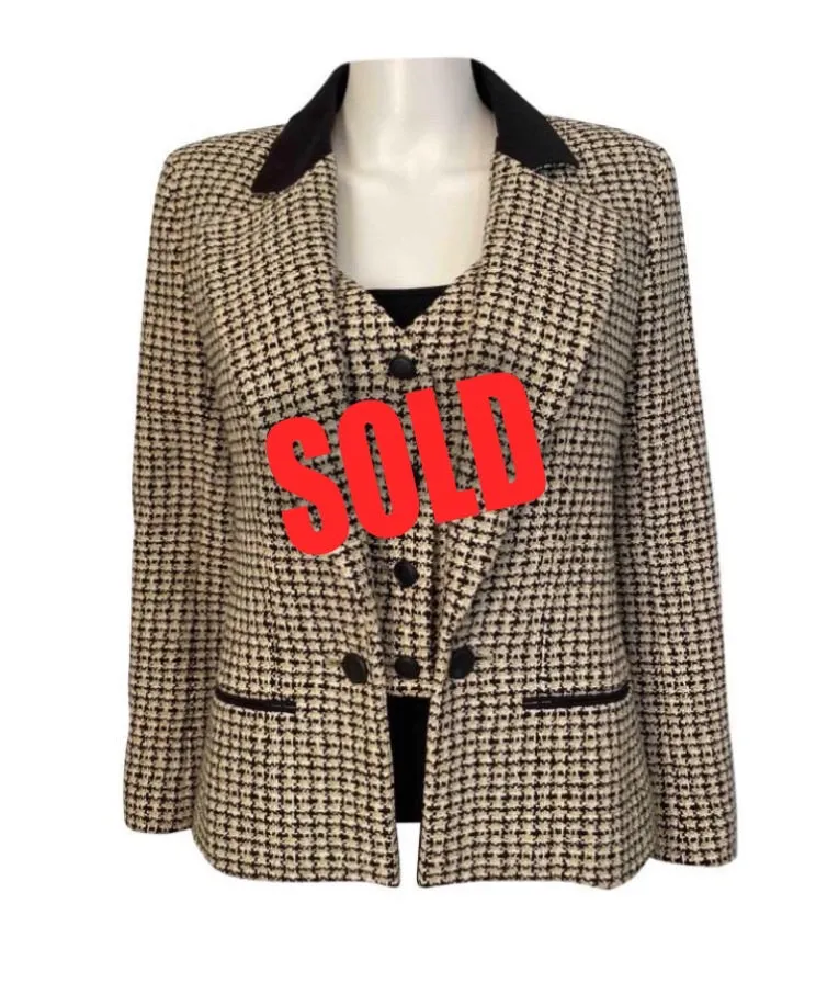 Chanel 02P, 2002 Spring pastel olive green Black Beige Tweed Vest attached jacket Blazer FR 36