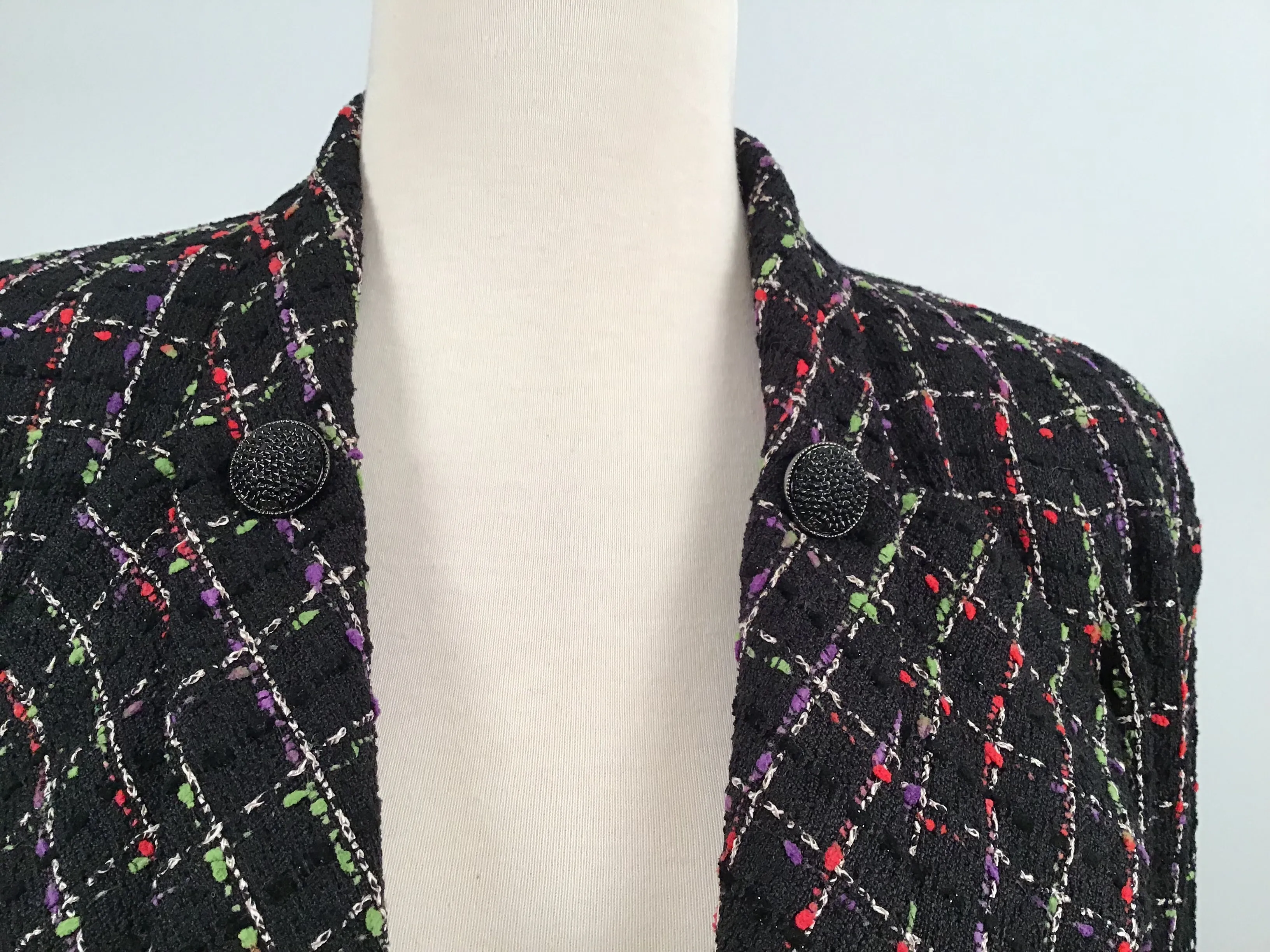 Chanel 11P, 2011 Spring Black Multicolor Tweed Ostrich Feather Trim Blazer Dress Cardigan Jacket FR 38 US 4/6