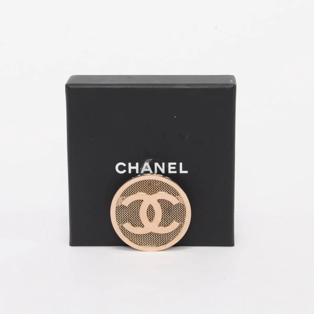 Chanel Light Gold Mesh Round CC Brooch