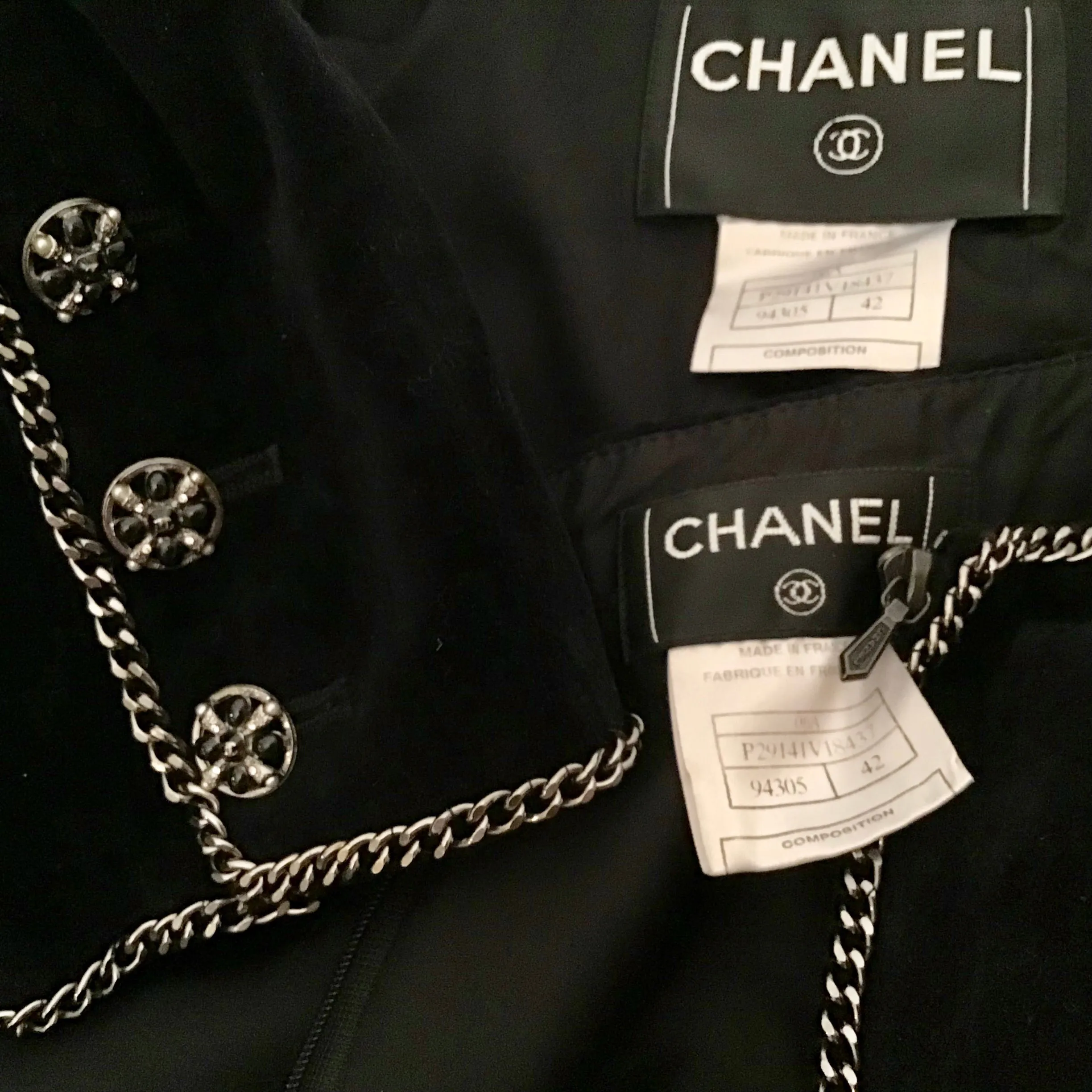 Chanel Vintage 06A 2006 Fall Autumn "washed'Velvet Jacket w/ chains FR 42 US 6/8