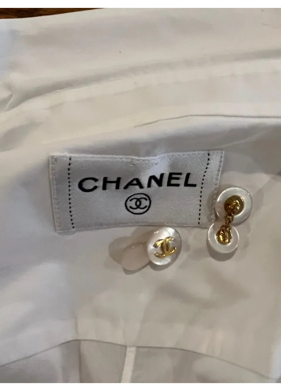 Chanel Vintage White Cotton Pleated Button Down Shirt Top Blouse Size 2