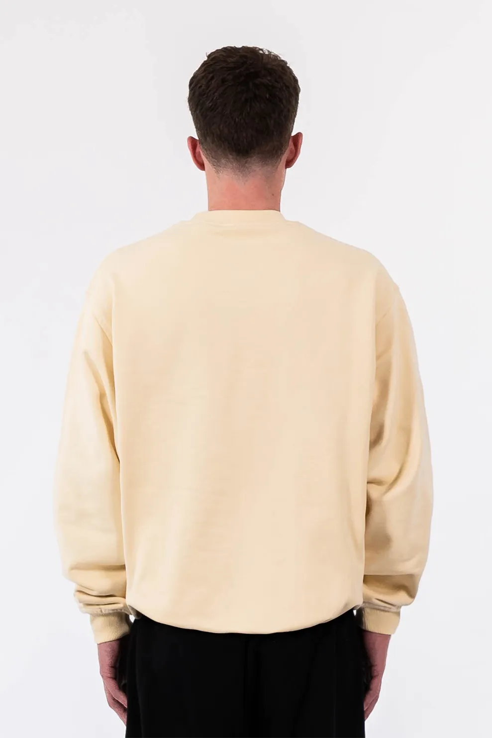 COAT OF ARMS CREME CREWNECK