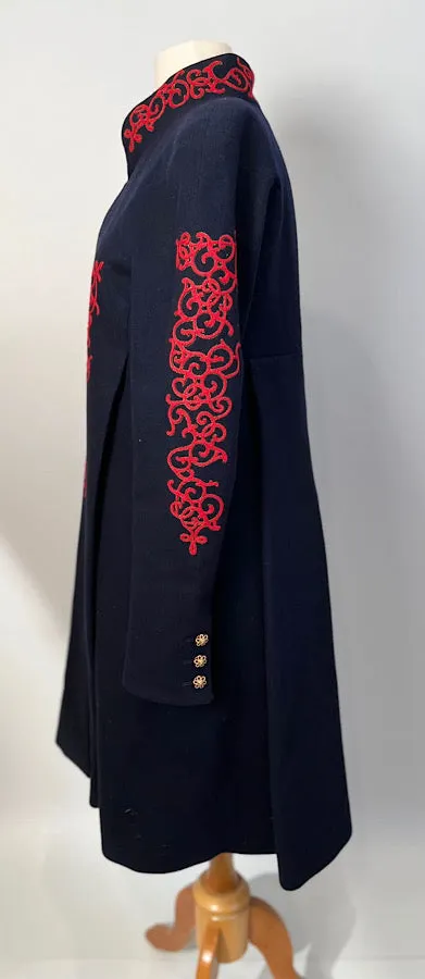 Rare Hard to Find Chanel 15A 2015 Pre-Fall Paris-Salzburg Navy Red Coat FR 40 US 4/6