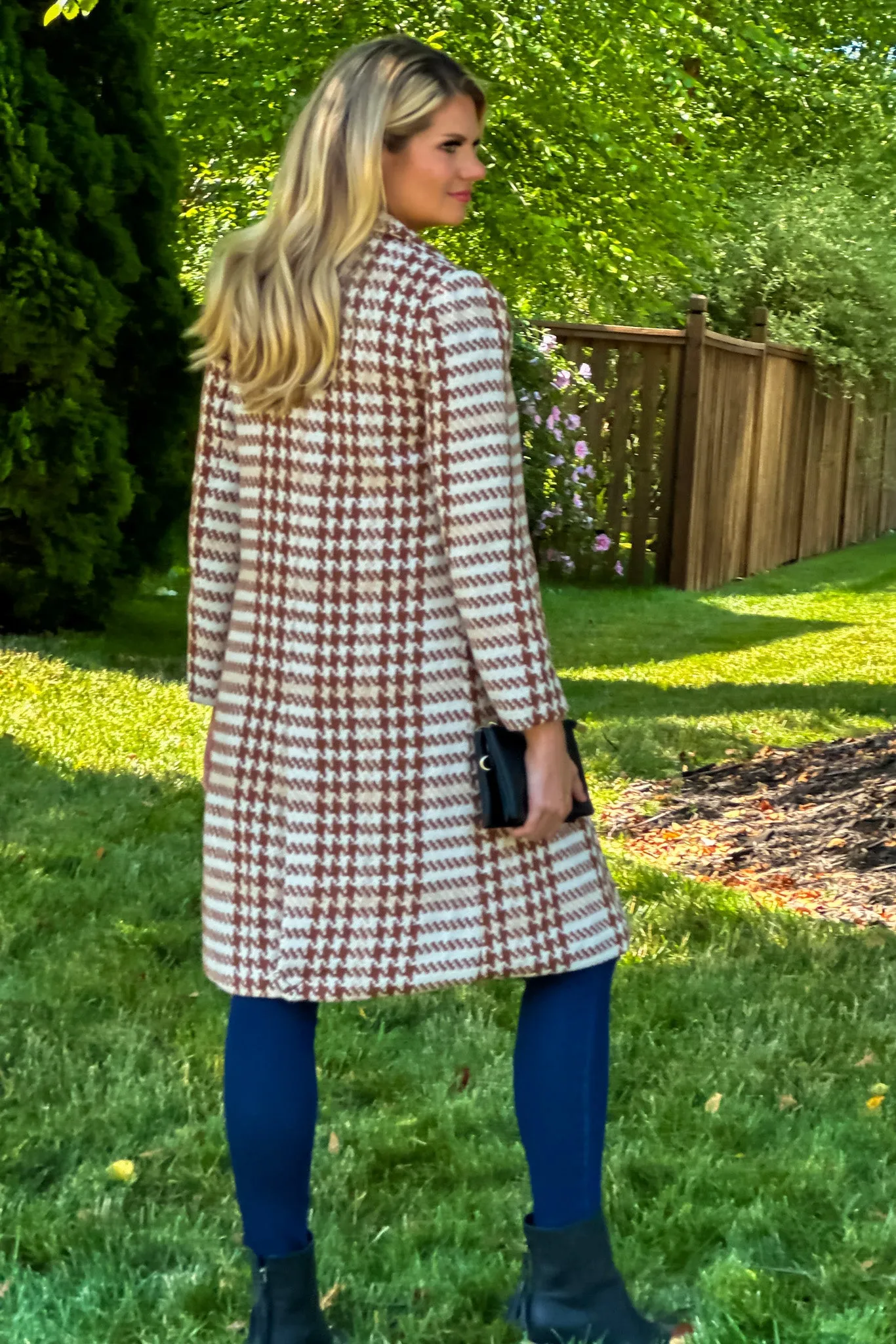 Storyteller Houndstooth Knee Length Coat : Camel/Cream