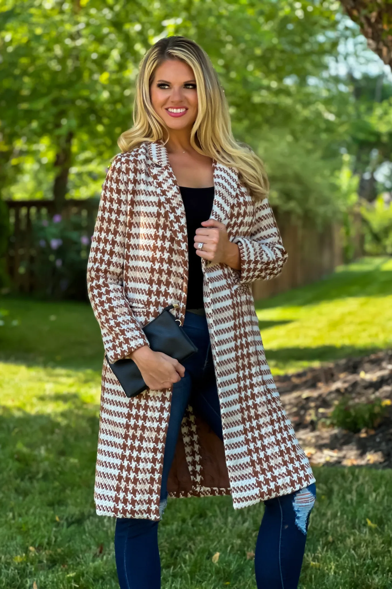 Storyteller Houndstooth Knee Length Coat : Camel/Cream